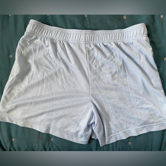 Vintage 90s Nike Women’s Shorts - Picture 2 of 4